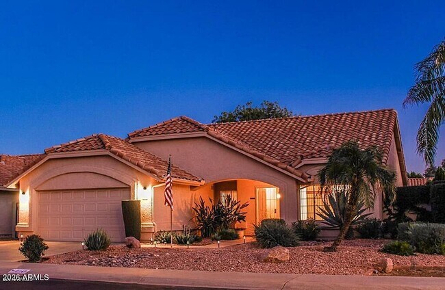 Foto del edificio - 8947 E Palm Ridge Dr