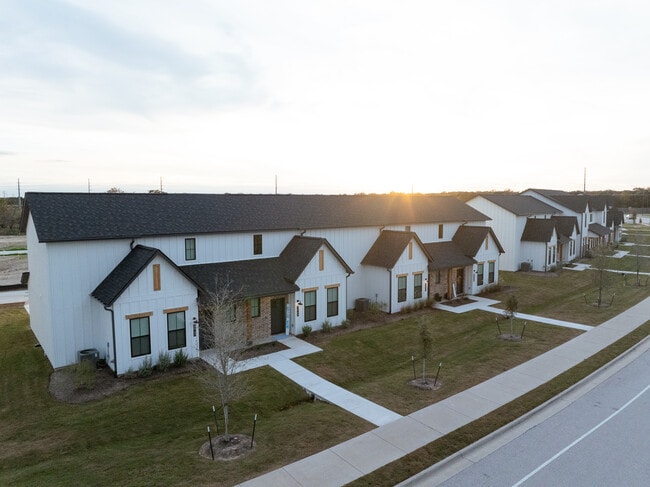 Building Photo - Charleston Mills Luxury Townhomes