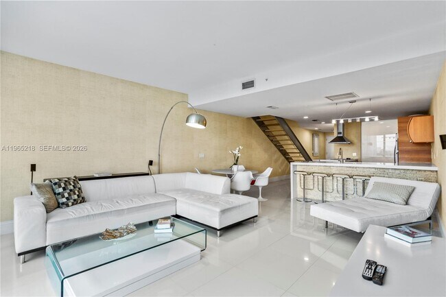 Foto del edificio - 2950 NE 188th St