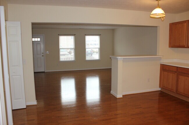 Foto del edificio - 3 Bedroom, 2.5 Bath Townhouse for Rent