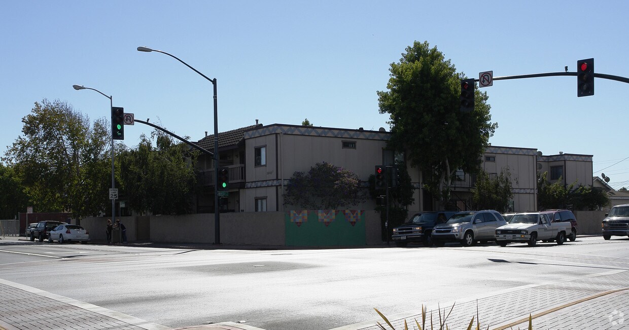 Building Photo - 1640 23rd St
