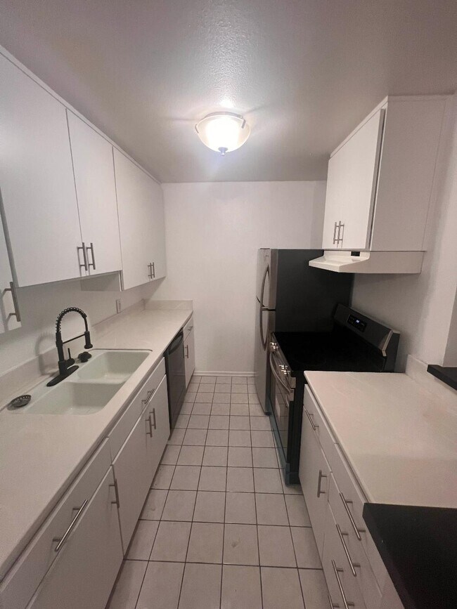 Foto del edificio - 3604 W Estates Ln