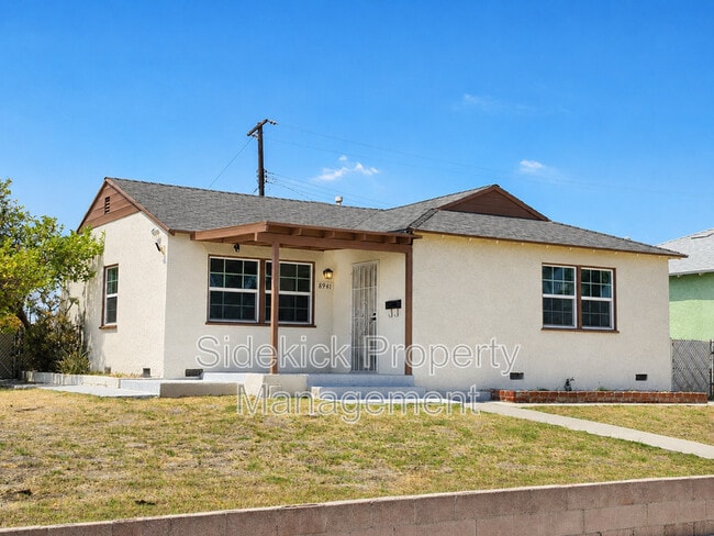 Building Photo - 8941 Songfest Dr