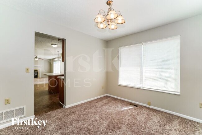 Foto del edificio - 866 Campanula Ct