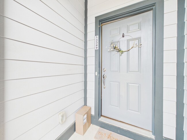 Building Photo - 13349 Coalfield Station Ln