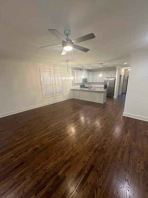 Foto del edificio - 2708 Batavia St