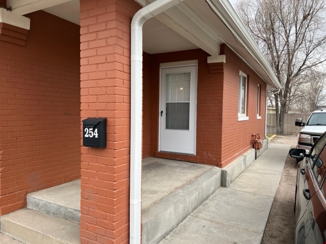 Building Photo - 254 Denver St