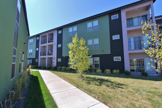 Foto del edificio - 3906 Brian Ave.