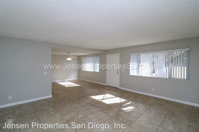 Building Photo - 135 The Cir
