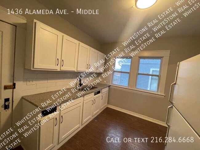 Foto del edificio - 2 bedroom apartmet in Lakewood!