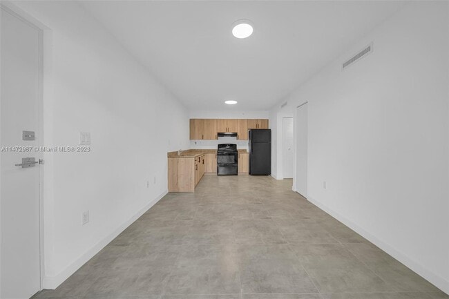 Building Photo - 14752 NE 6th Ave