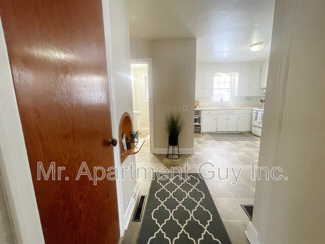 Photo du bâtiment - 20 Dunbar Rd N