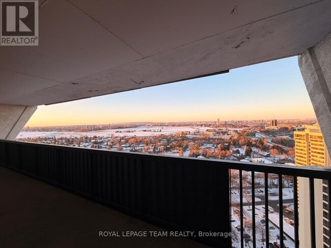 Building Photo - 1380 Prince of Wales Dr