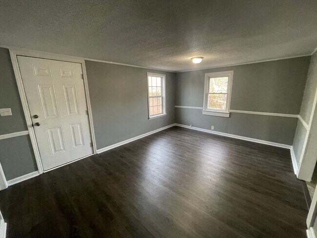 Building Photo - 2623 Horner ~ Crystal Springs