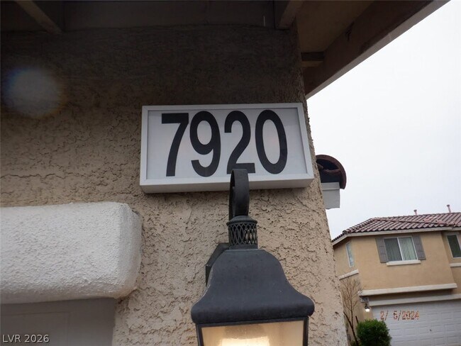 Foto del edificio - 7920 Windhamridge Dr