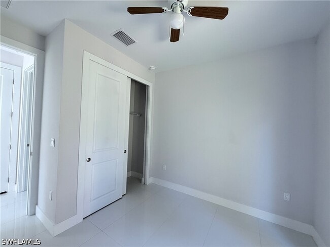 Foto del edificio - 4681 18th Ave SE