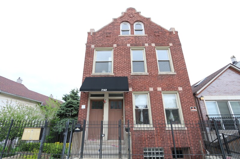 Primary Photo - 2142 W 18th Pl