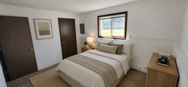 Foto del edificio - 913 Spartan Dr