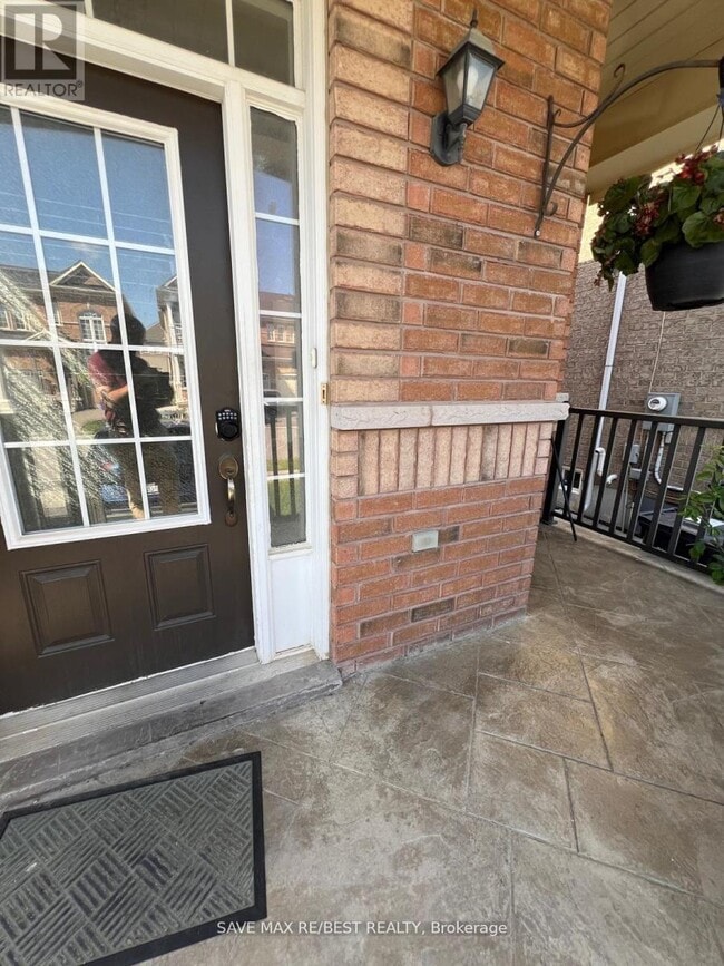 Building Photo - 70 Boundbrook Dr