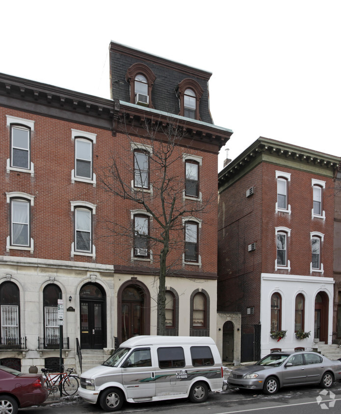 Building Photo - 1914 Spring Garden St