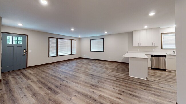 Foto del edificio - 826 20th Ave SE