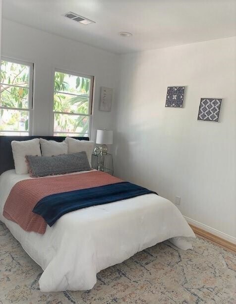 Bedroom - 1347 Cambridge Dr