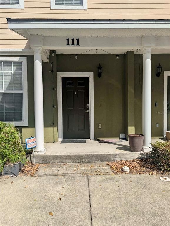 Building Photo - 2508 SW 35th Pl