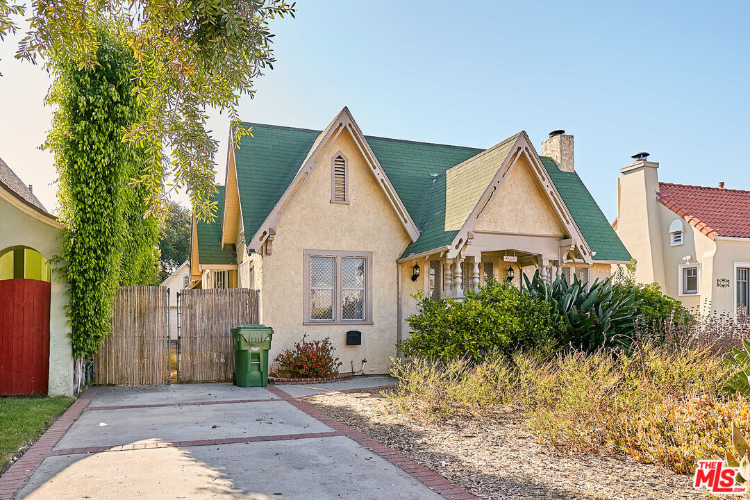 Foto principal - 1253 Keniston Ave