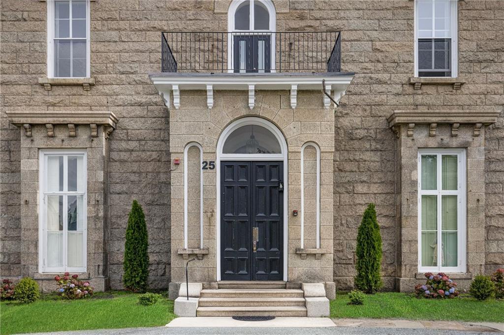 Primary Photo - 25 Greenough Pl