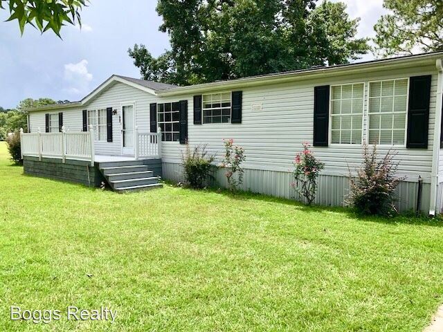 Primary Photo - 3 br, 2 bath House - 82 Owens Dr.