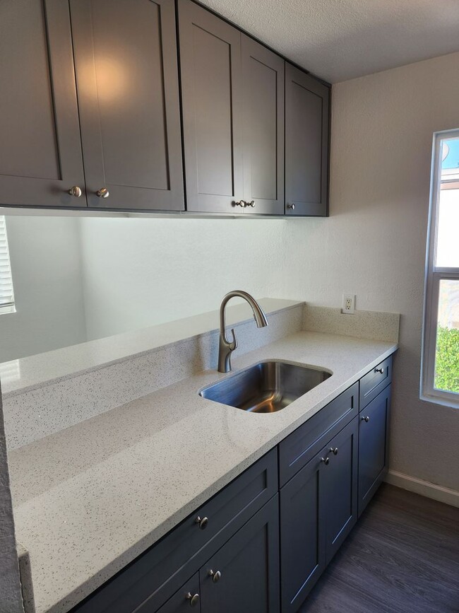 Building Photo - 775 Benicia Dr