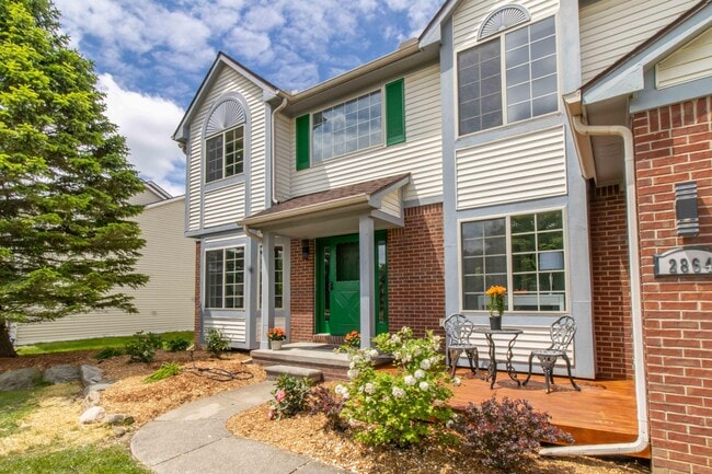 Building Photo - 2864 Mystic Dr