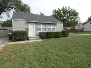 Building Photo - 3536 NE 53rd St
