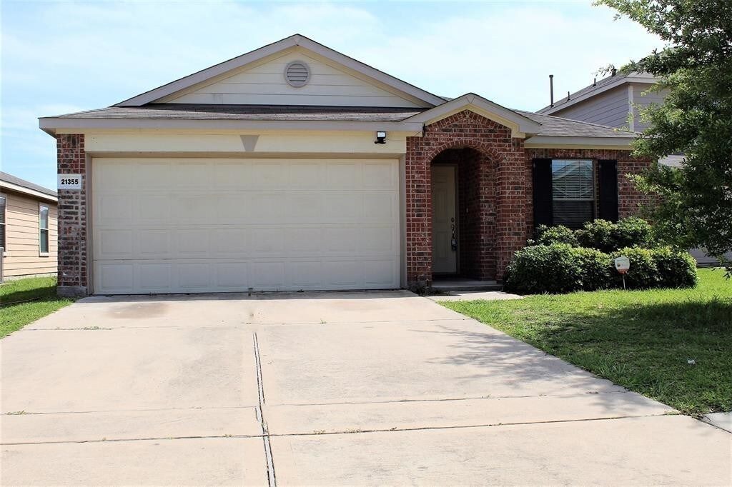 Primary Photo - 21355 Bandera Ranch Lane