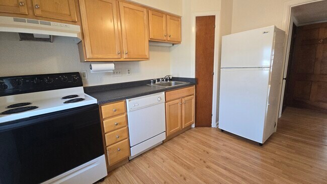 Foto del edificio - 2311 N 91st St