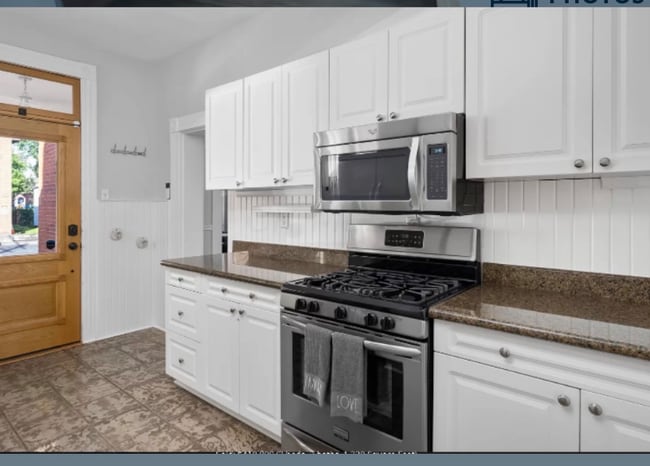 Building Photo - 758 S Pearl St