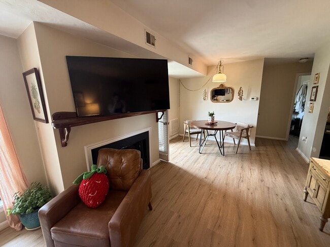 Building Photo - 3551 Timberline Trail