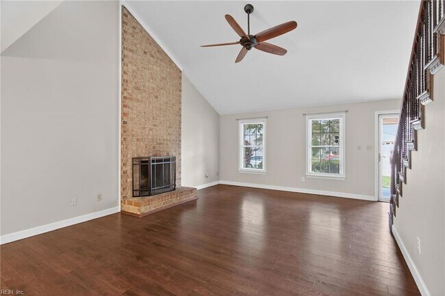 Foto del edificio - 5677 Rushmere Dr