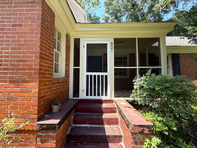 Foto del edificio - 807 E Edgemont Ave