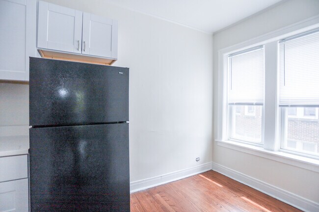 Foto del edificio - 5063 N Glenwood Ave