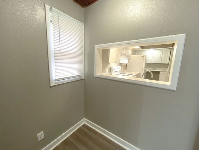 Foto del edificio - 429 N East St