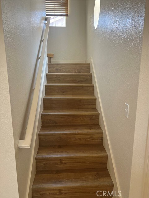 Foto del edificio - 1335 Heather Ln