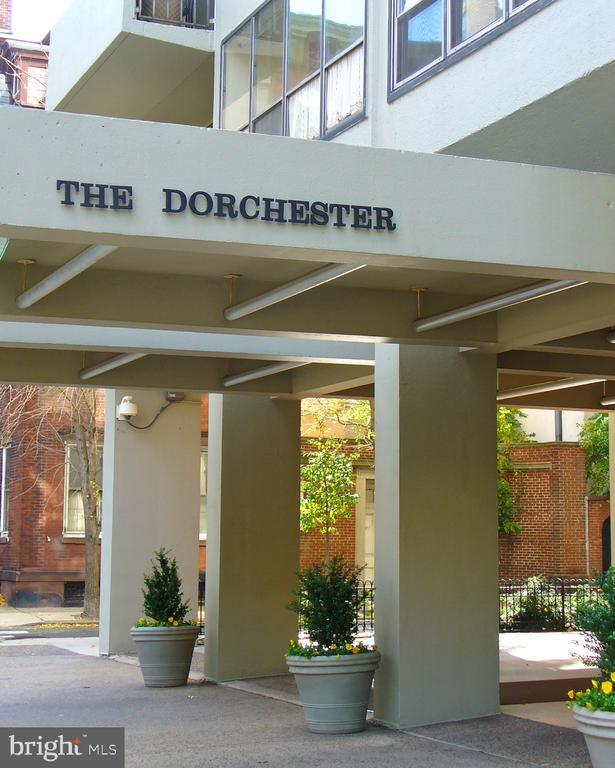 Building Photo - 224 W Rittenhouse Square