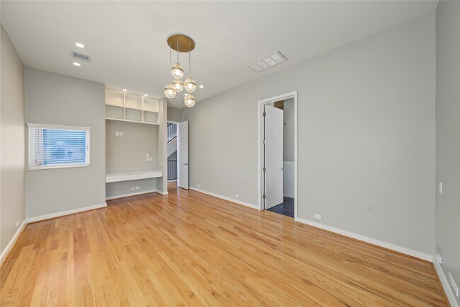 Foto del edificio - 1909 Oakdale St