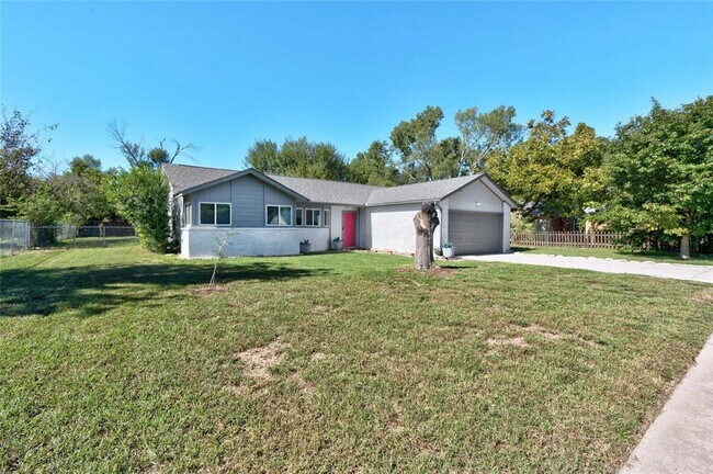 Foto del edificio - 13314 Briar Hollow Dr