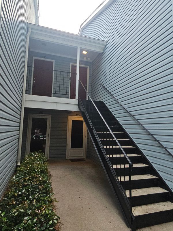 Foto del edificio - 113 Hampshire Ct