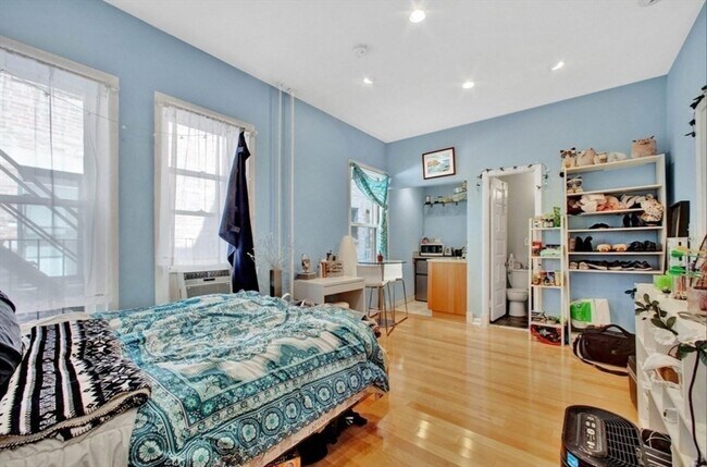 Foto del edificio - 261 Beacon St