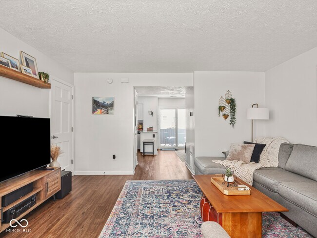 Foto del edificio - 468 E 10th St