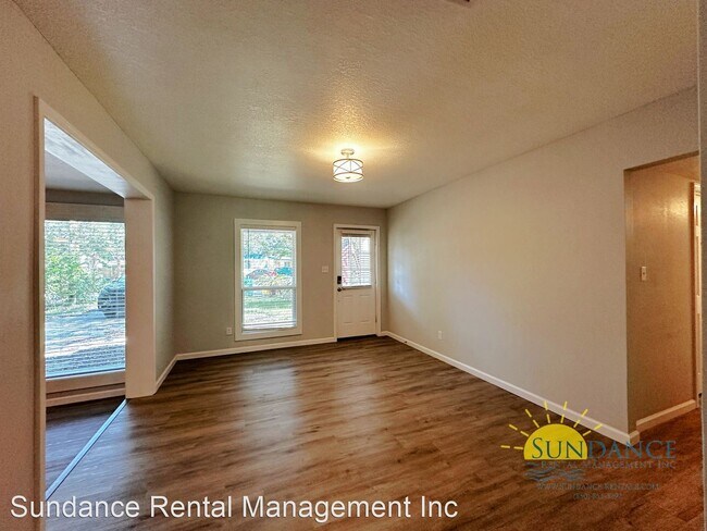 Building Photo - 3 br, 2.5 bath House - 116 Merle Circle