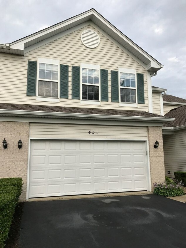 Foto principal - 451 Windham Cove Dr